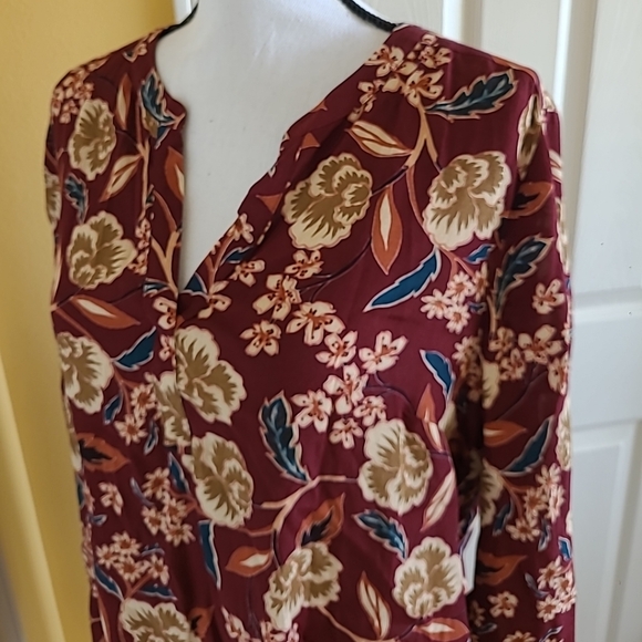 DANIEL RAINN FLORAL BLOUSE,  SIZE XL - Picture 5 of 11